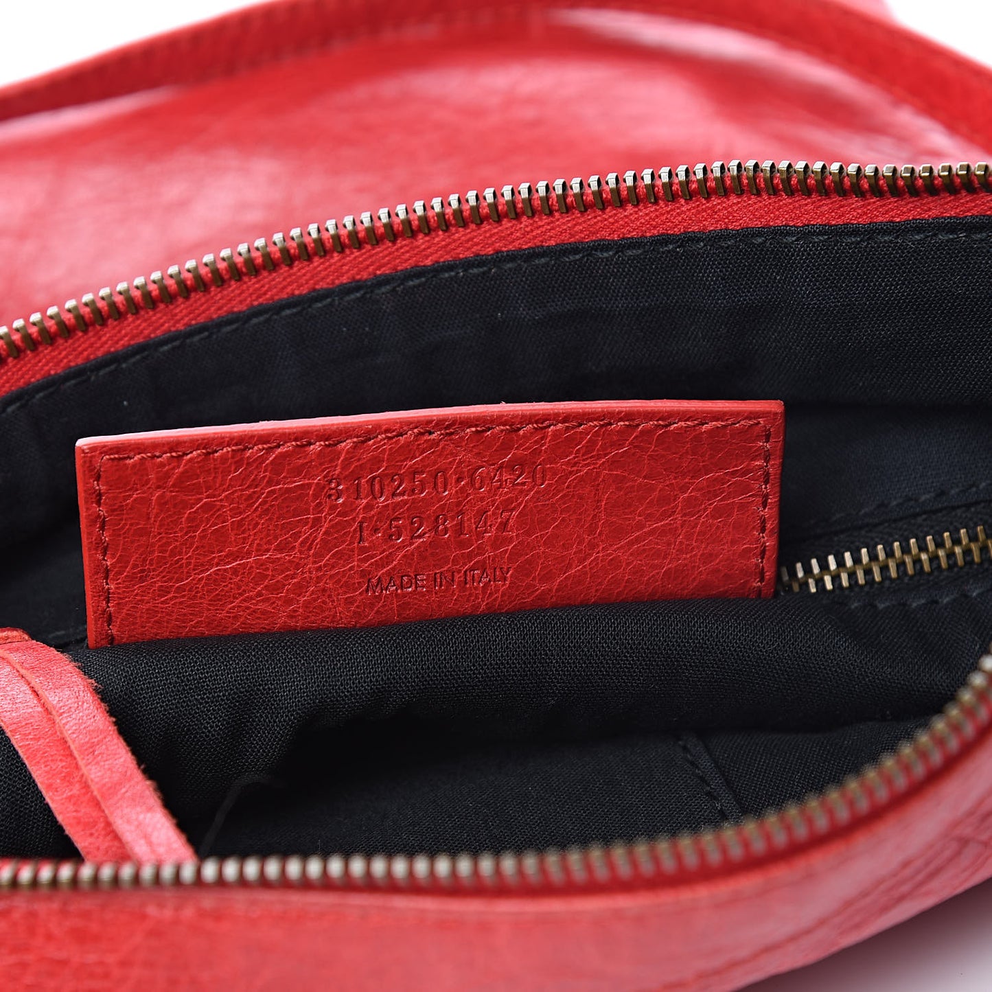 Agneau Classic Hardware Flat Crossbody Rouge Cardinal