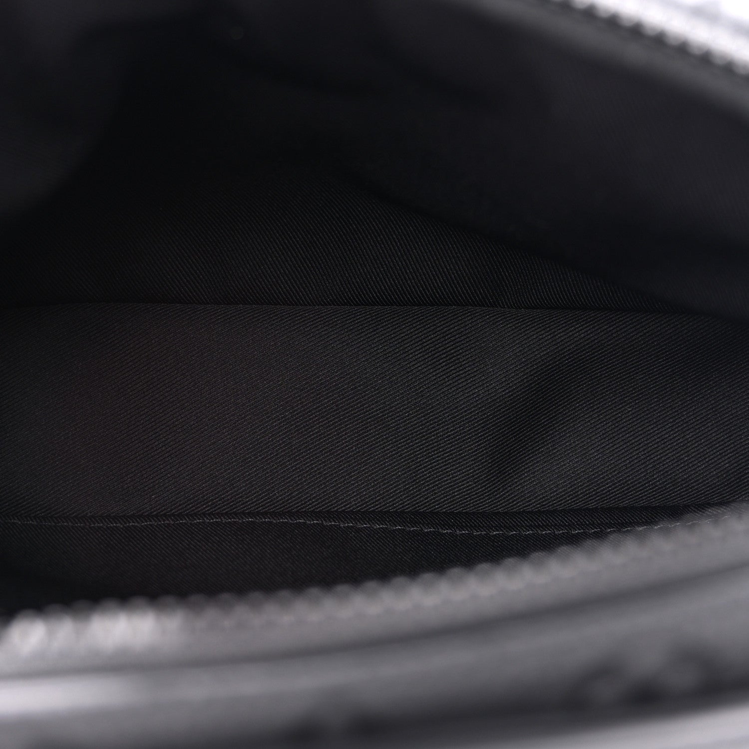 Louis Vuitton LOUIS VUITTON Taurillon Monogram S Lock Messenger Black 5 of 11