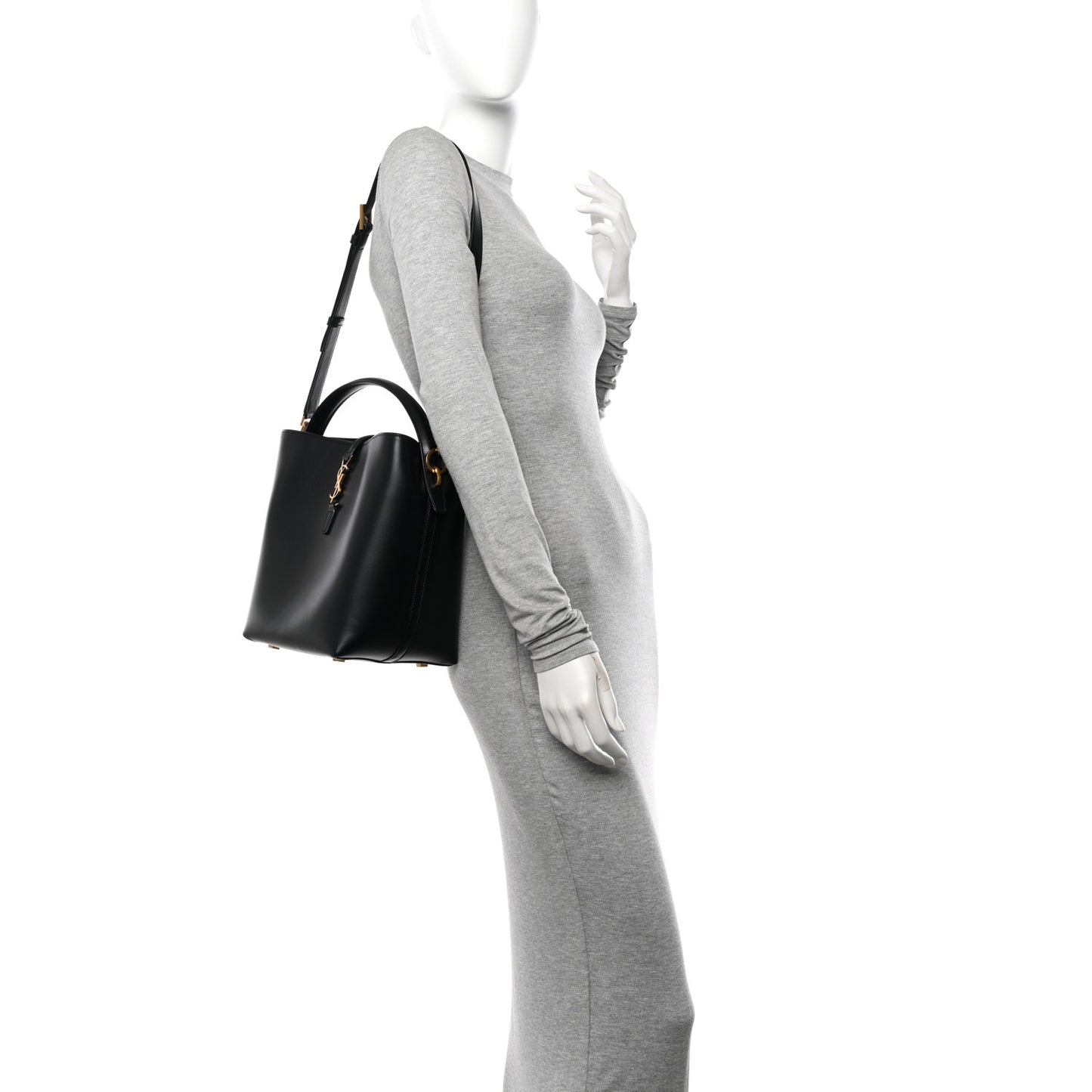 Shiny Calfskin Le 37 Bucket Bag Black