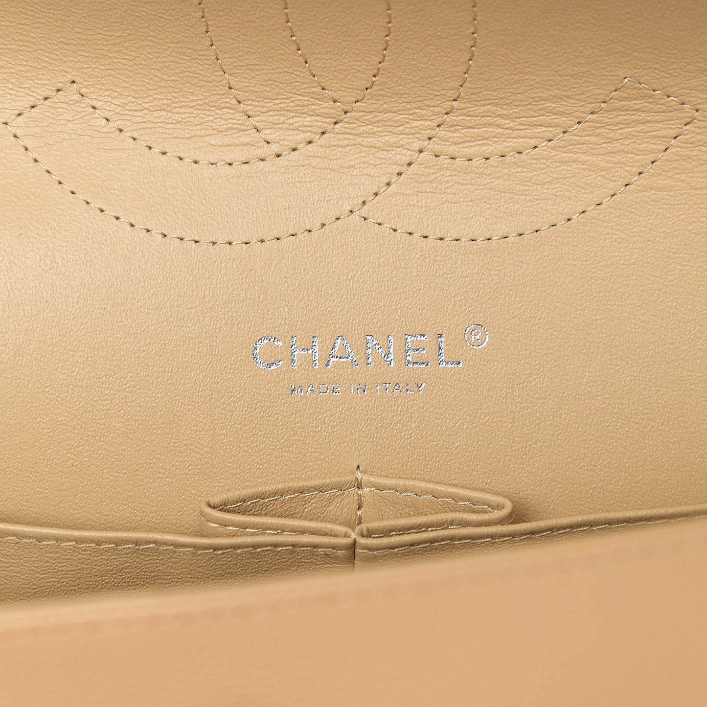 Caviar Quilted Jumbo Double Flap Beige Clair