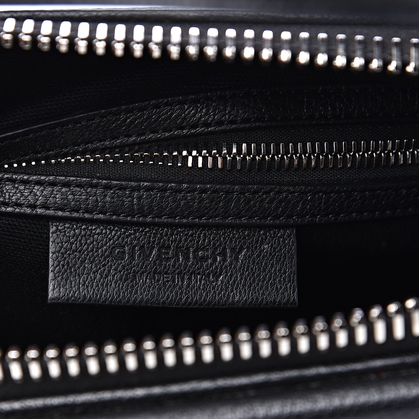 Sugar Goatskin Small Antigona Black
