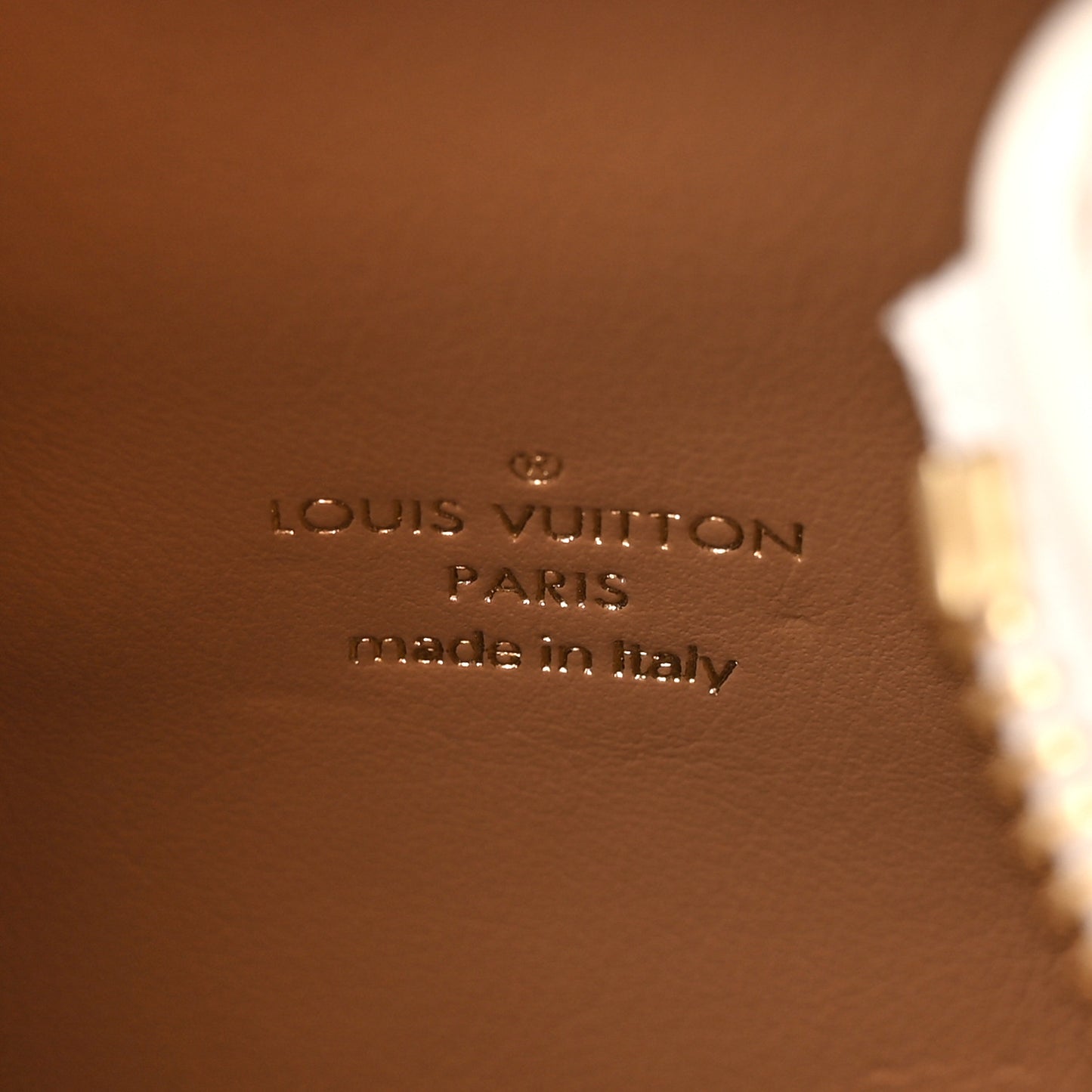 Lambskin Malletage Side Trunk PM Creme Noisette