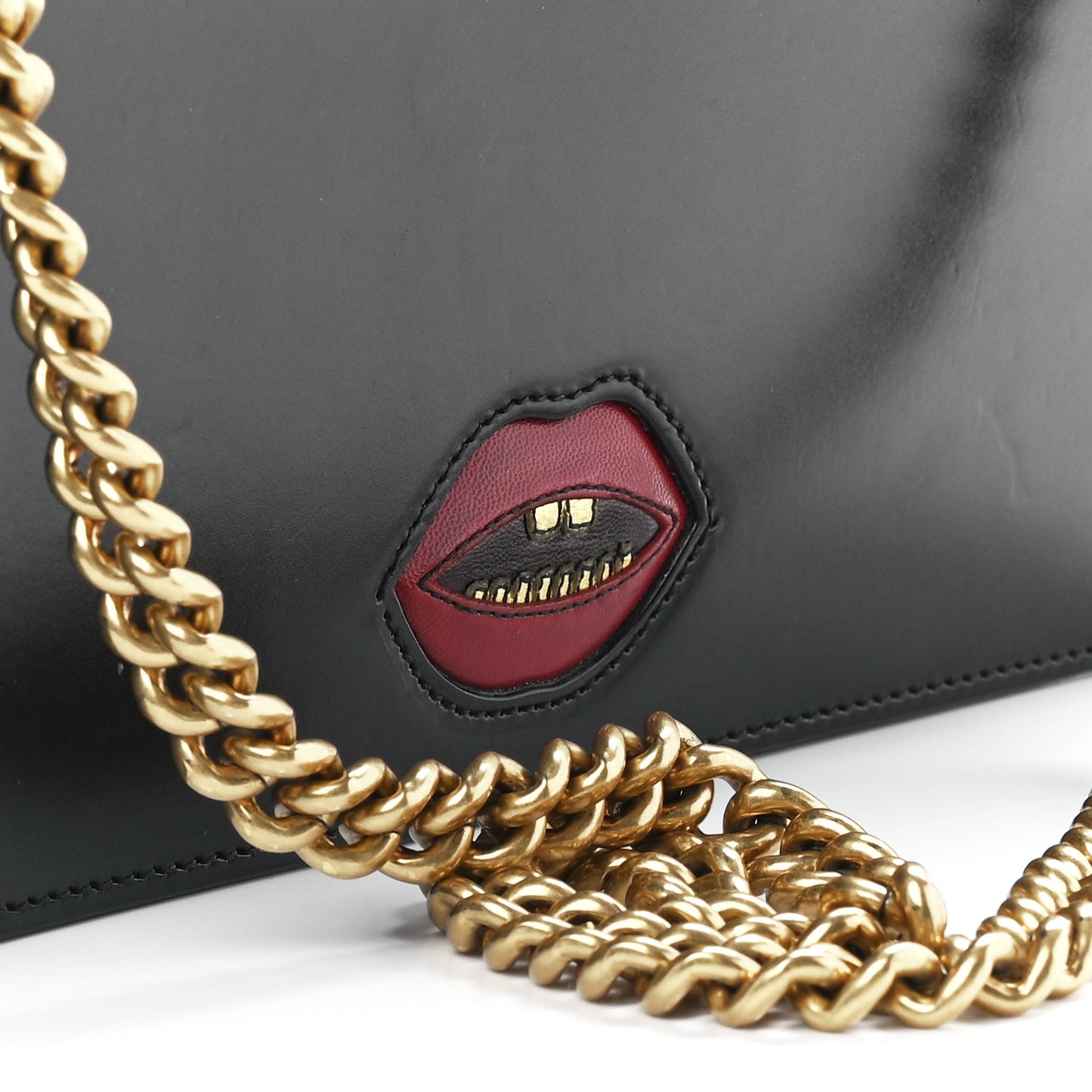 Knight Calfskin Malaga Kid Heart Medium GG Marmont Chain Handle Bag Black Hibiscus Red Multicolor