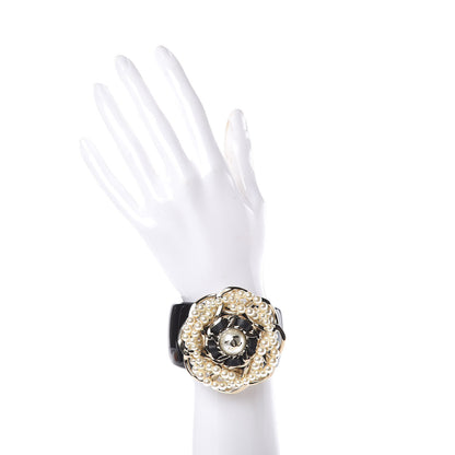 Chanel Pearl Lambskin Resin CC Cuff Black 2 of 5