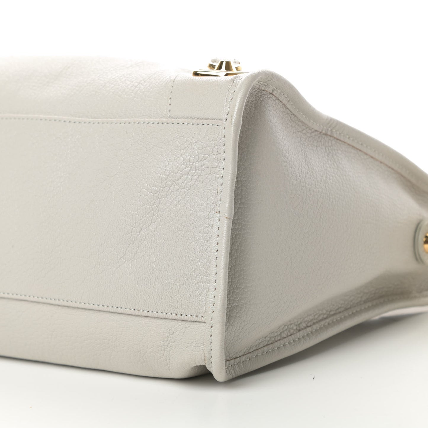 Chevre Gold Metallic Edge Hardware City Gris Nuage