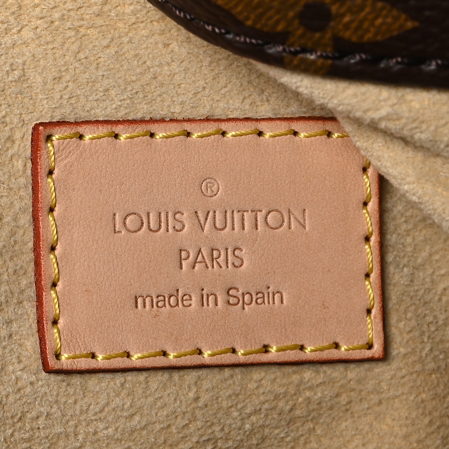 Louis Vuitton Monogram Artsy MM 6 of 10