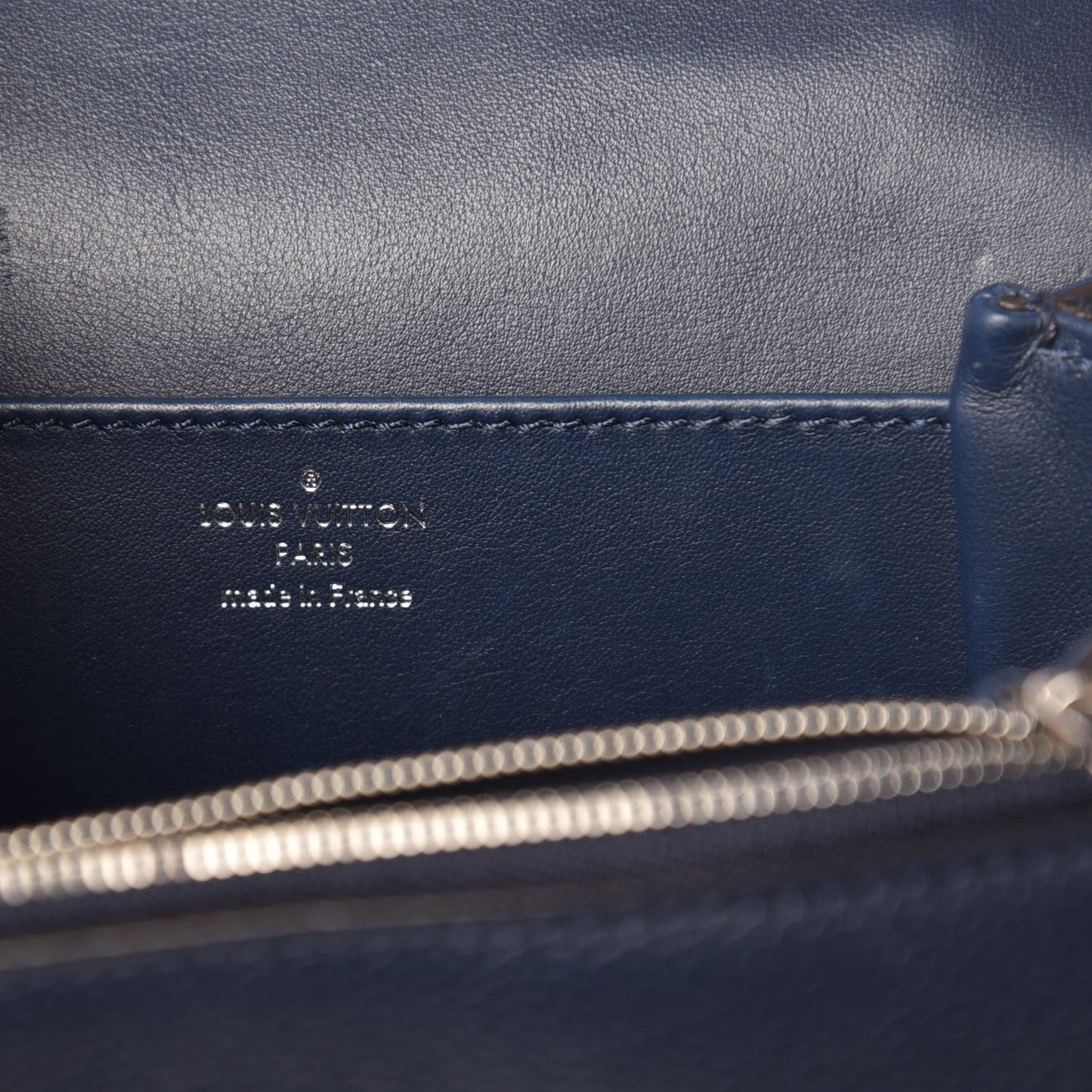 Grained Calfskin Vivienne NM Blue Marine