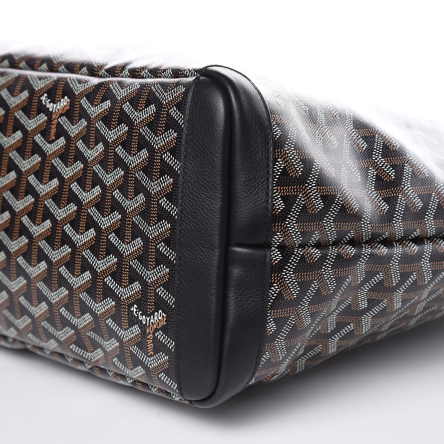 Goyardine Artois MM Black