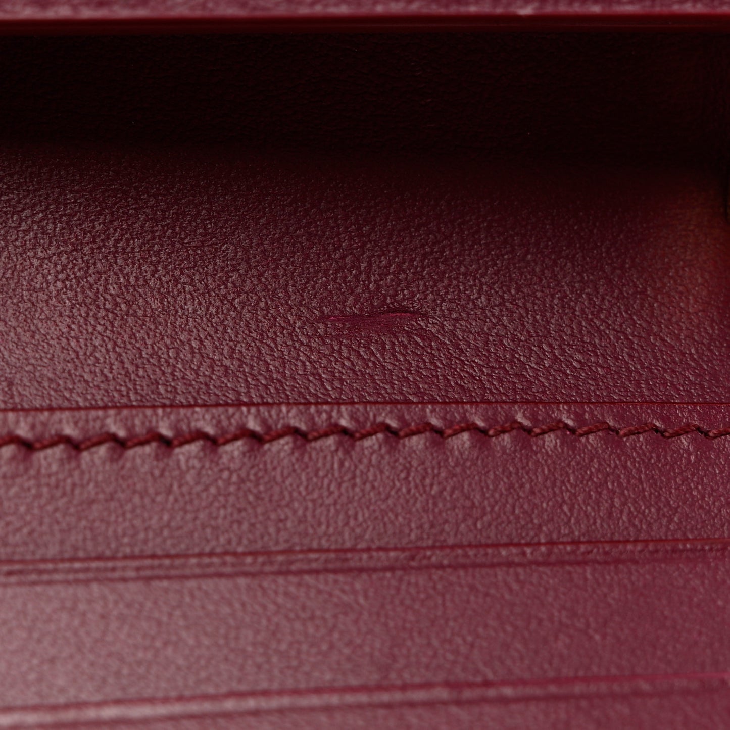 Calfskin Crocodile Embossed Wallet Red
