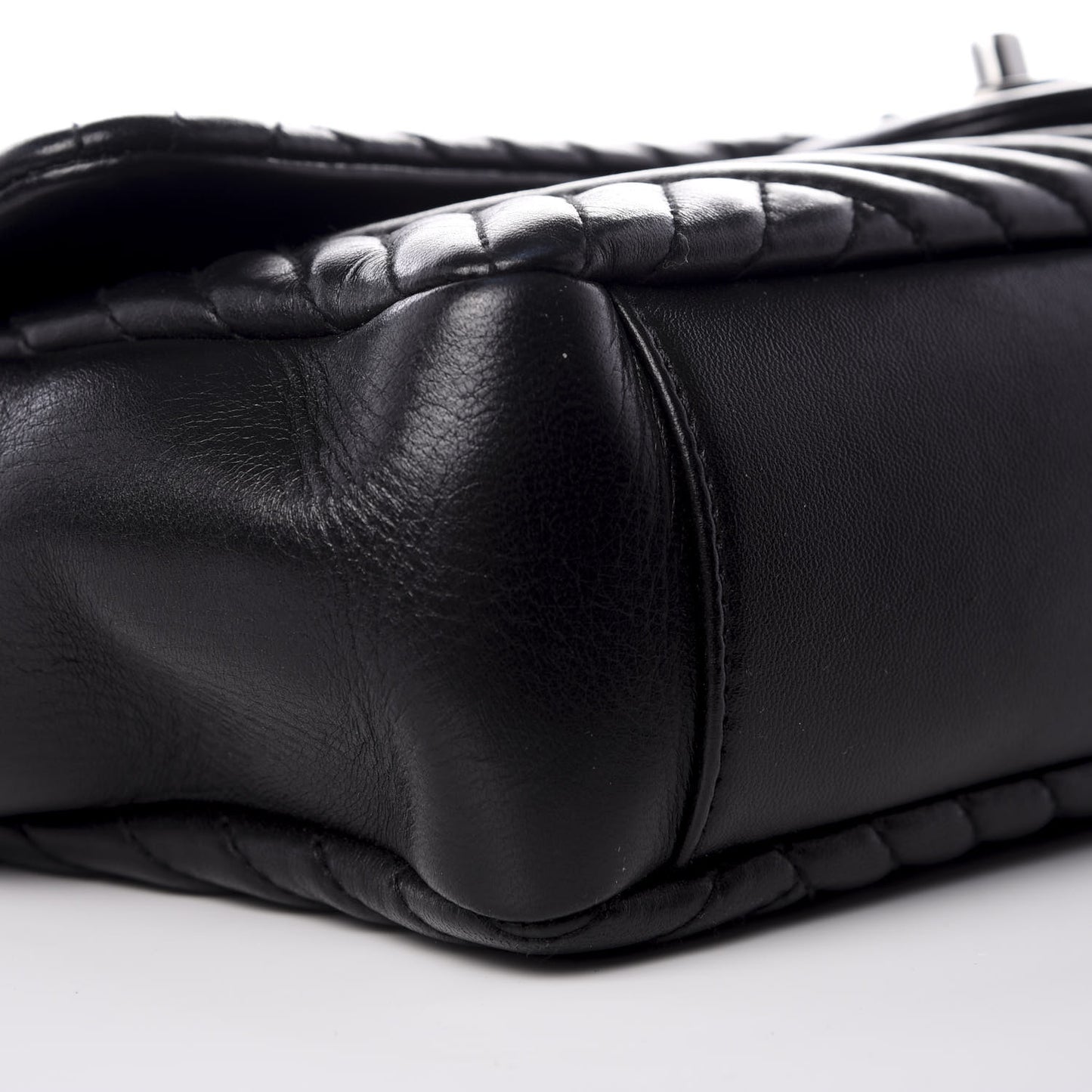 Lambskin Large CC Crossing Flap Black