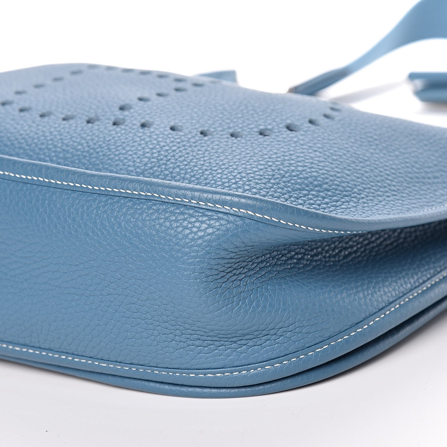 Taurillon Clemence Evelyne III GM Blue Jean
