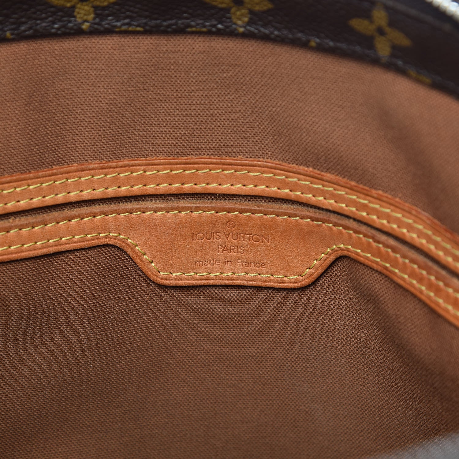 Louis Vuitton Monogram Cabas Mezzo 7 of 22