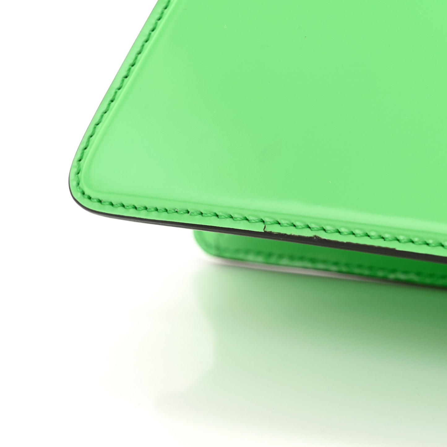 Shiny Nappa Peekaboo Cut Edamame