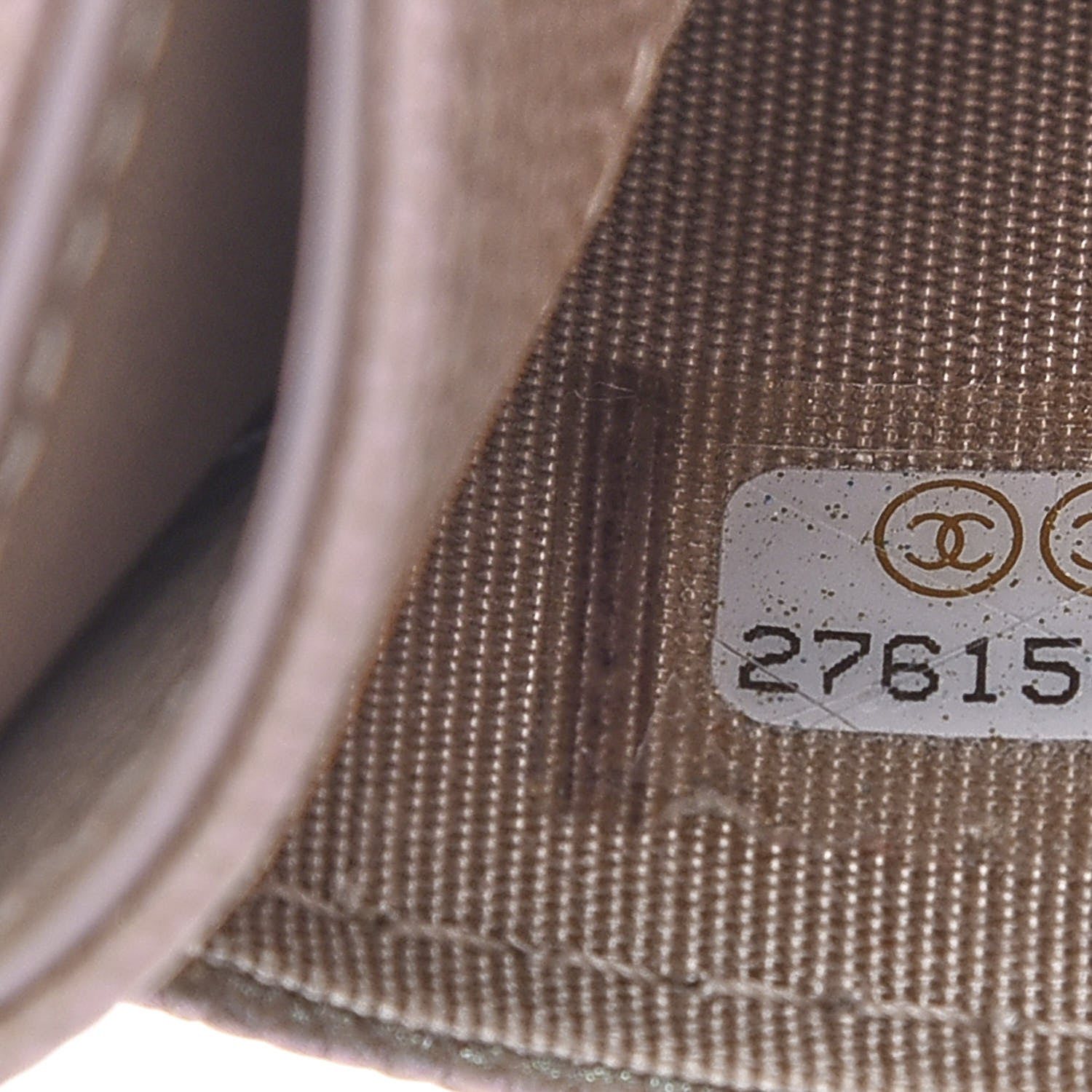 Chanel Iridescent Caviar Quilted Card Holder Beige 8 of 10