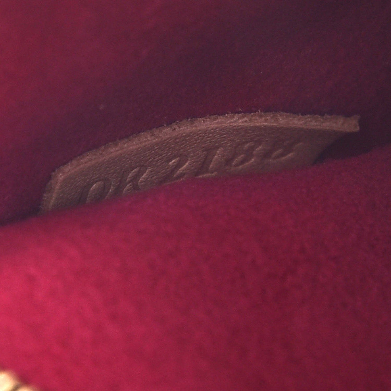 Louis Vuitton Monogram Patches Pochette Metis 7 of 7