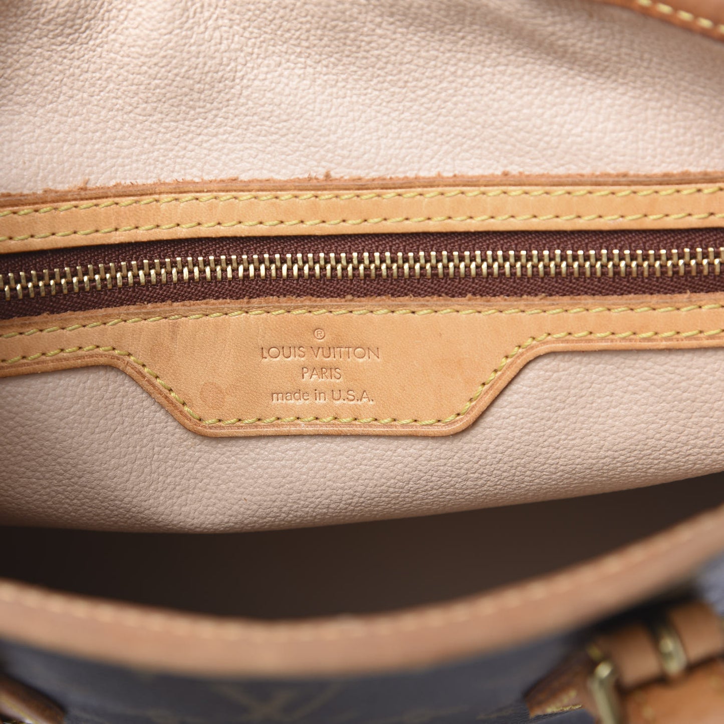 Monogram Petit Bucket 23