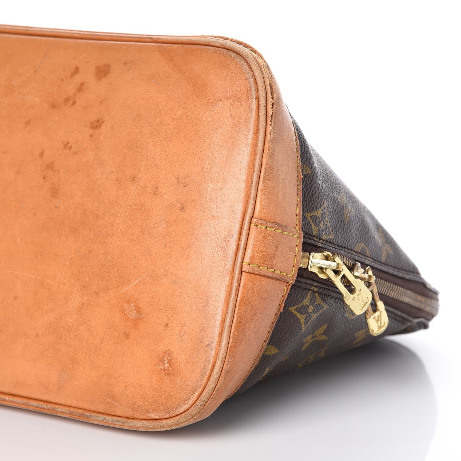 Louis Vuitton Monogram Alma PM 14 of 16