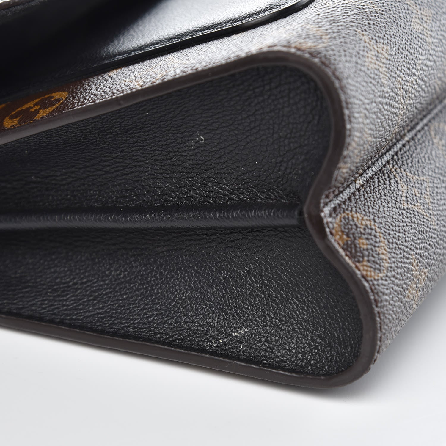 Louis Vuitton Monogram Victoire Black 8 of 13