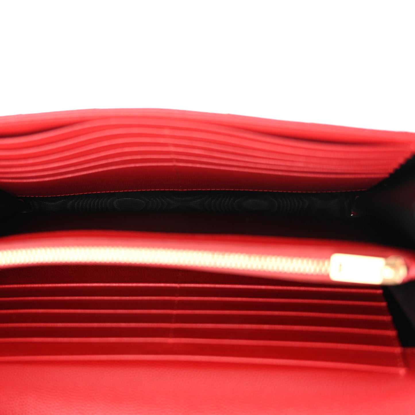 Grain De Poudre Matelasse Chevron Monogram Chain Wallet Red