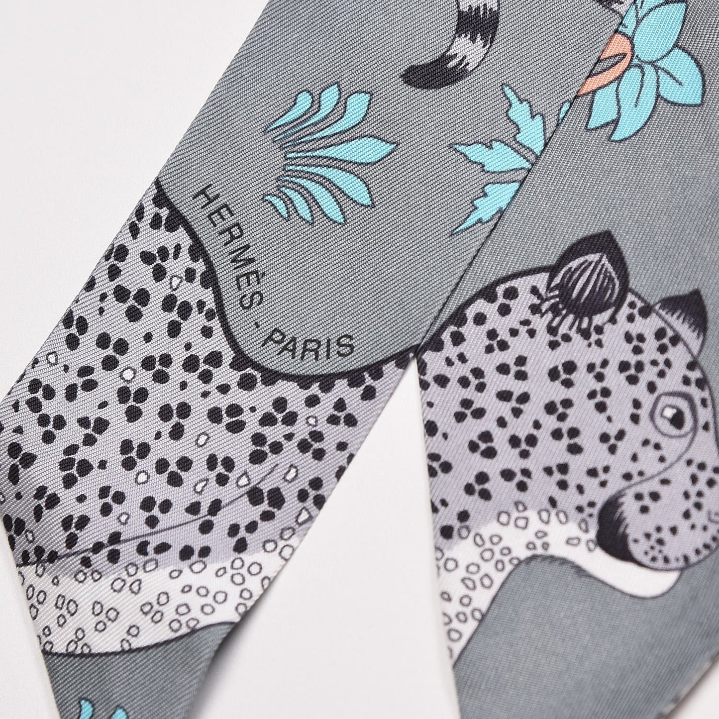 Silk Les Leopards Twilly Gris Acier Gris Perle Peach