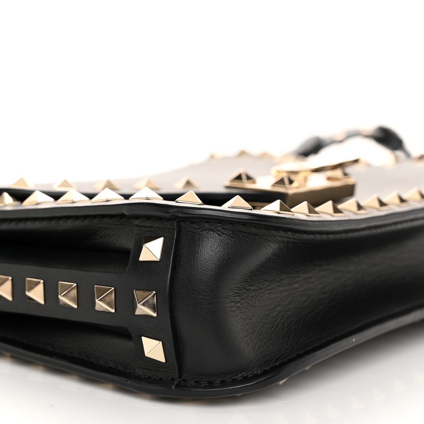 Vitello Rockstud Shoulder Flap Messenger Bag Black
