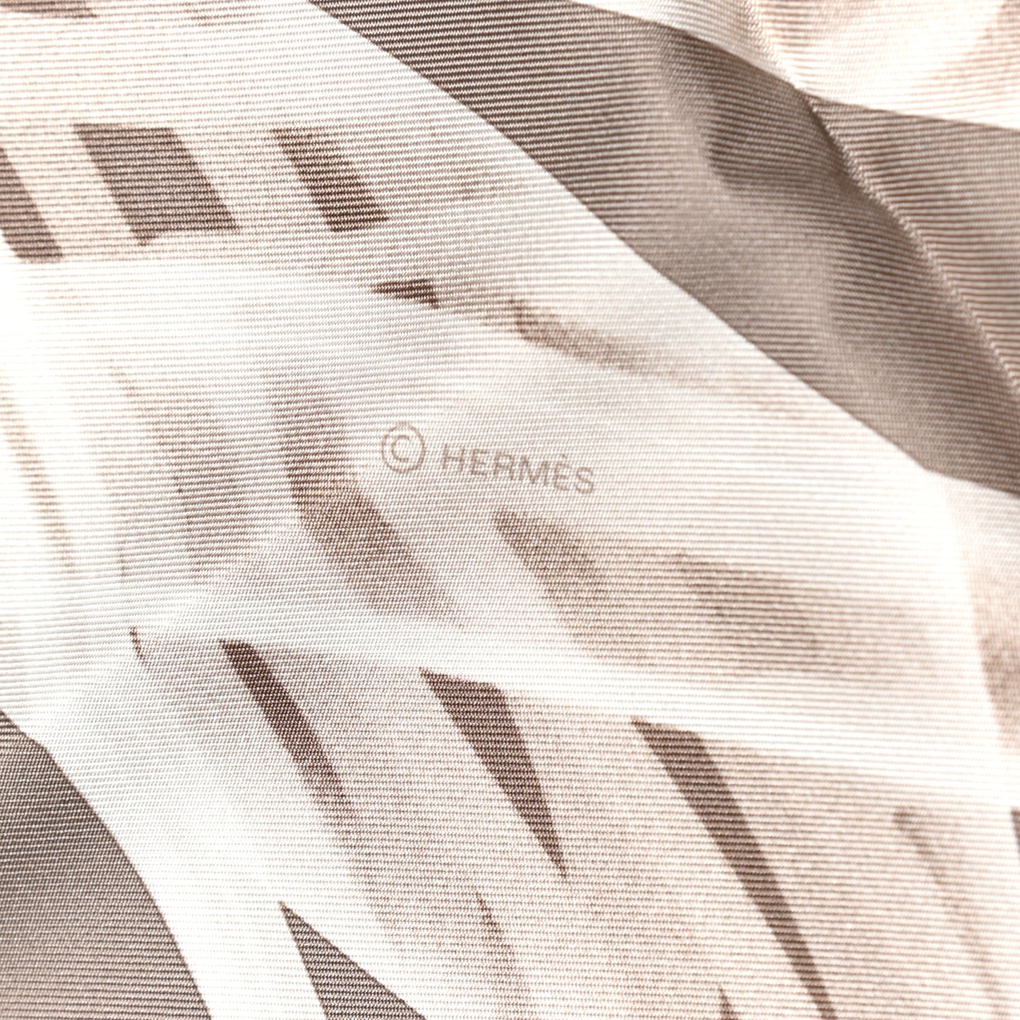Silk Please Check In Scarf 90 Gris Perle Etoupe