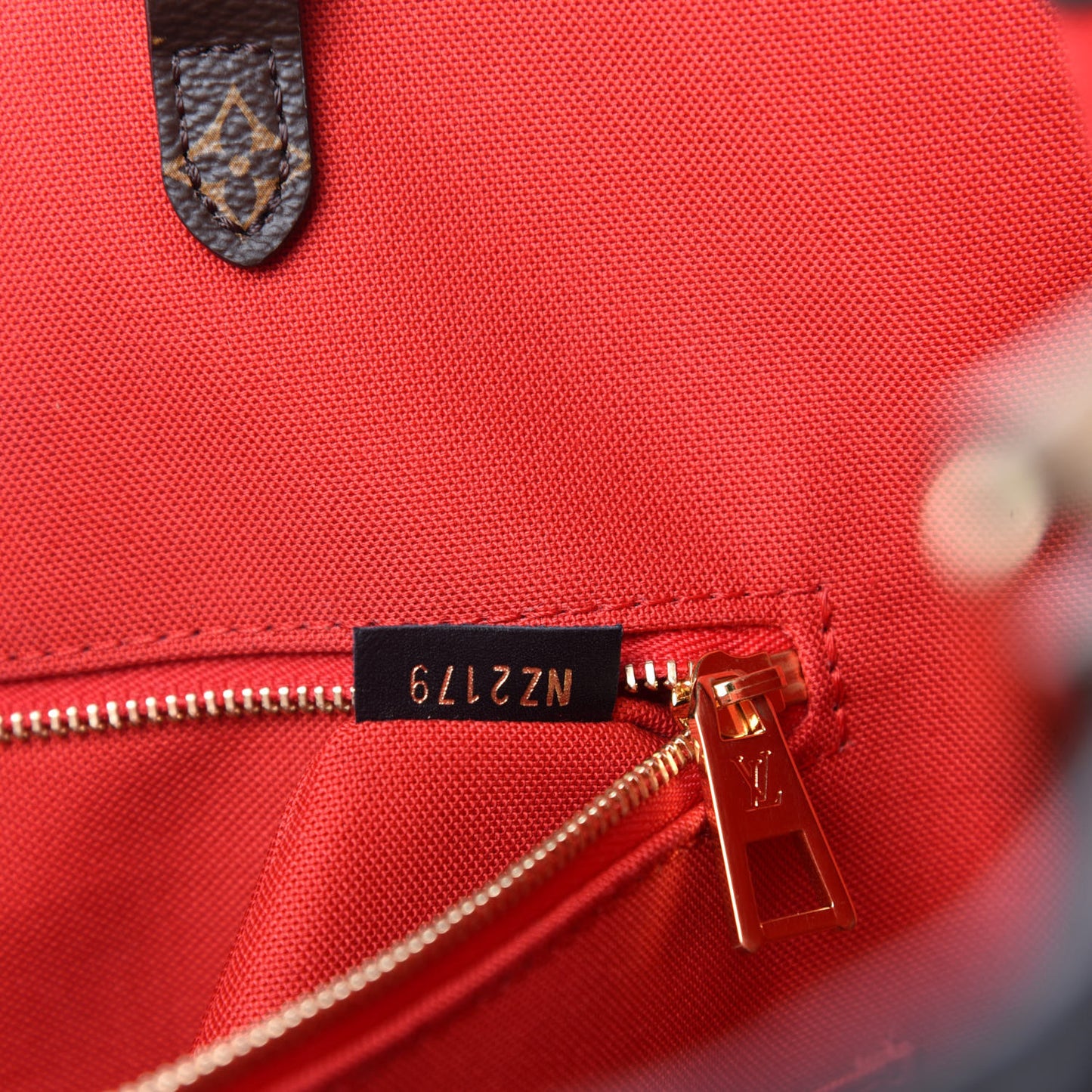 Reverse Monogram Giant Onthego GM