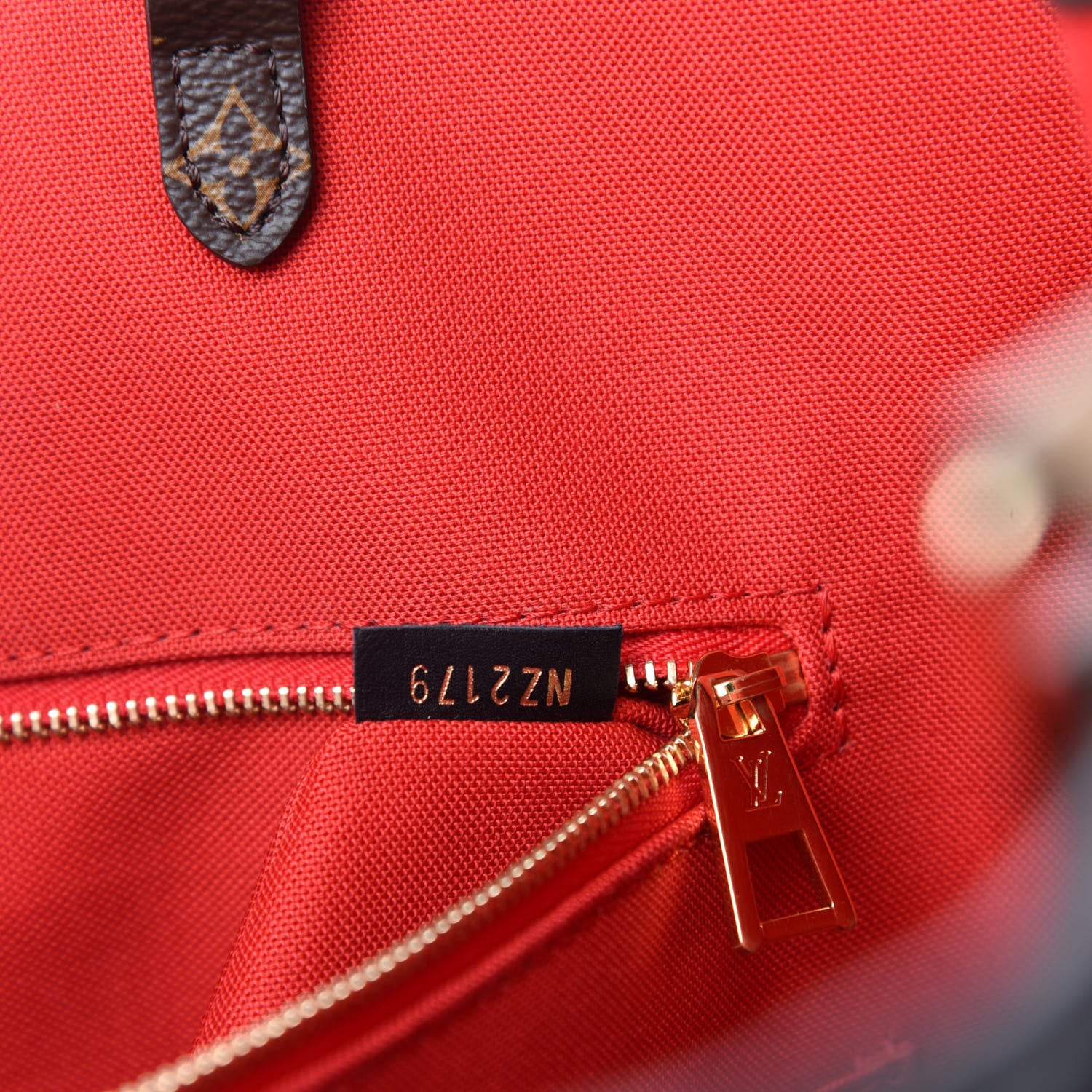 Louis Vuitton Reverse Monogram Giant Onthego GM 9 of 10