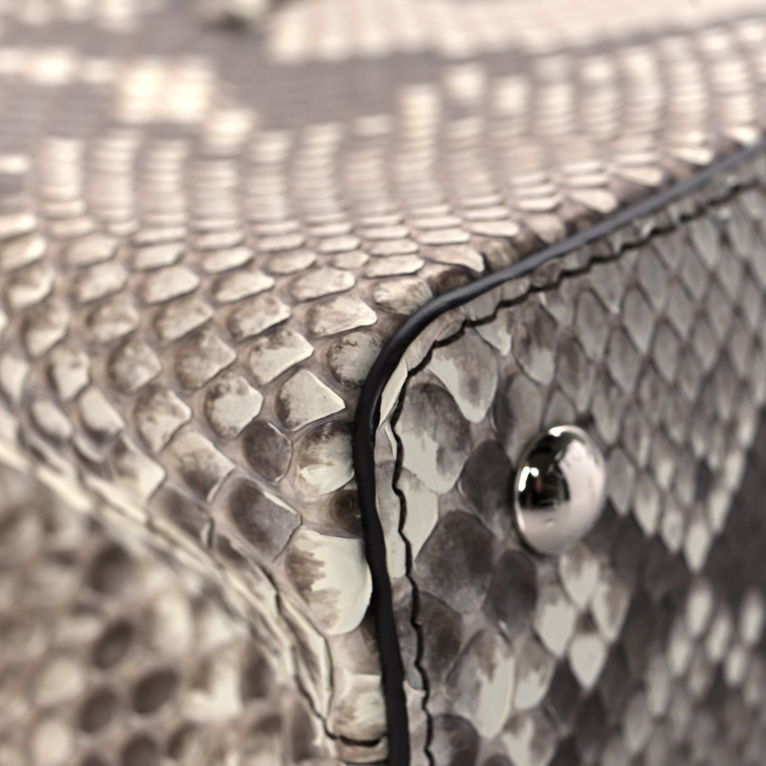 Louis Vuitton Python Capucines Mini Naturel 8 of 12