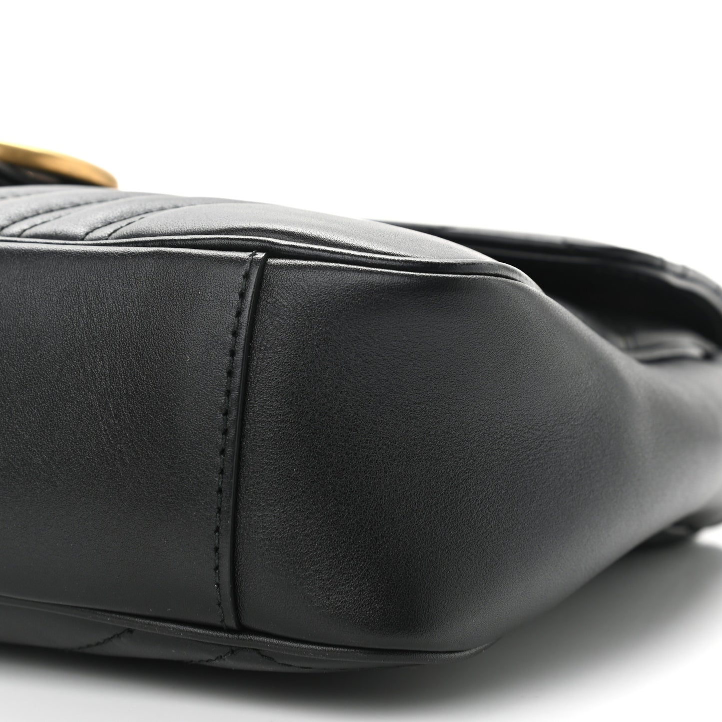 Calfskin Matelasse Medium GG Marmont Shoulder Bag Black