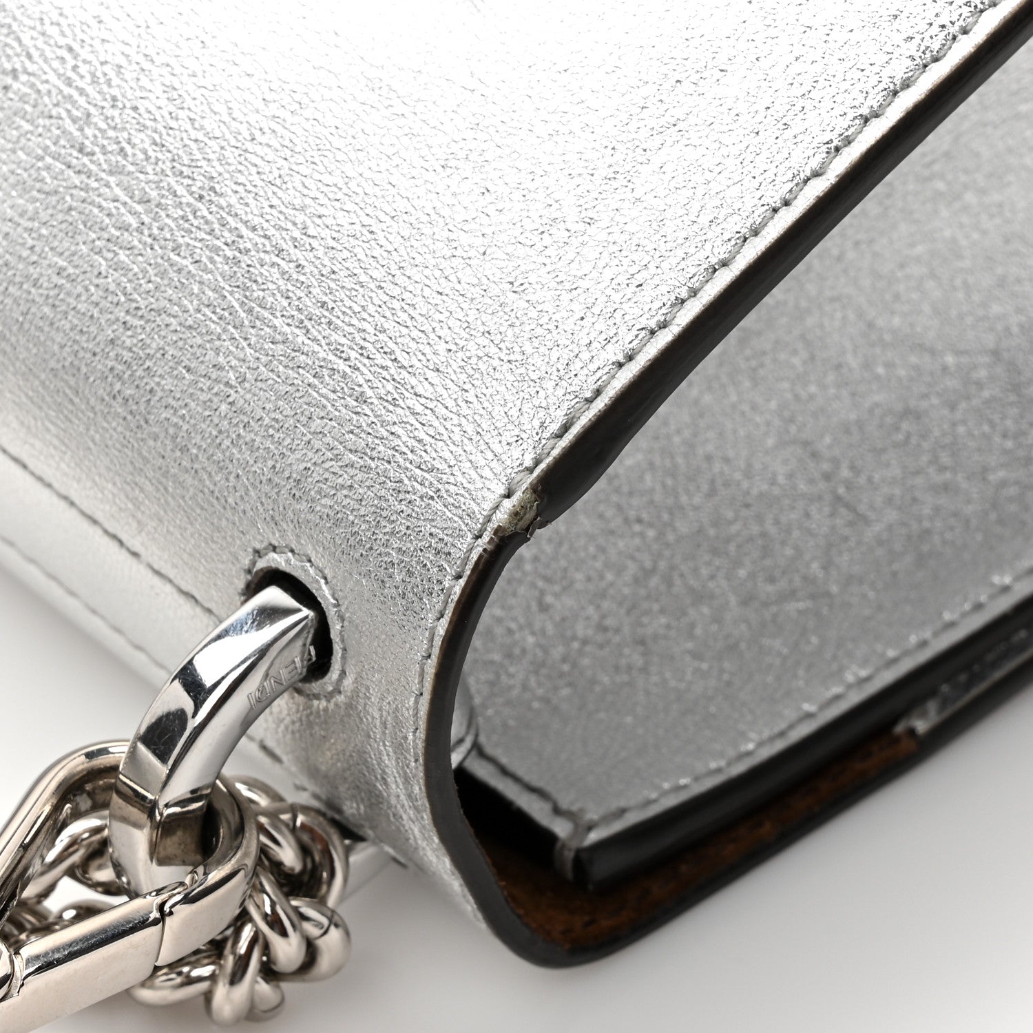 Fendi Vitello Catalan Mirror F is Fendi Small Kan U Shoulder Bag Argento 18 of 20