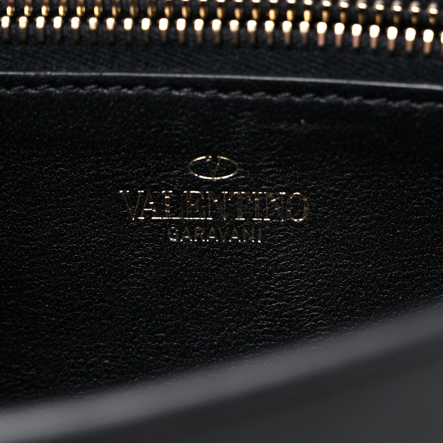 Calfskin Rockstud Phone Case With Chain Black