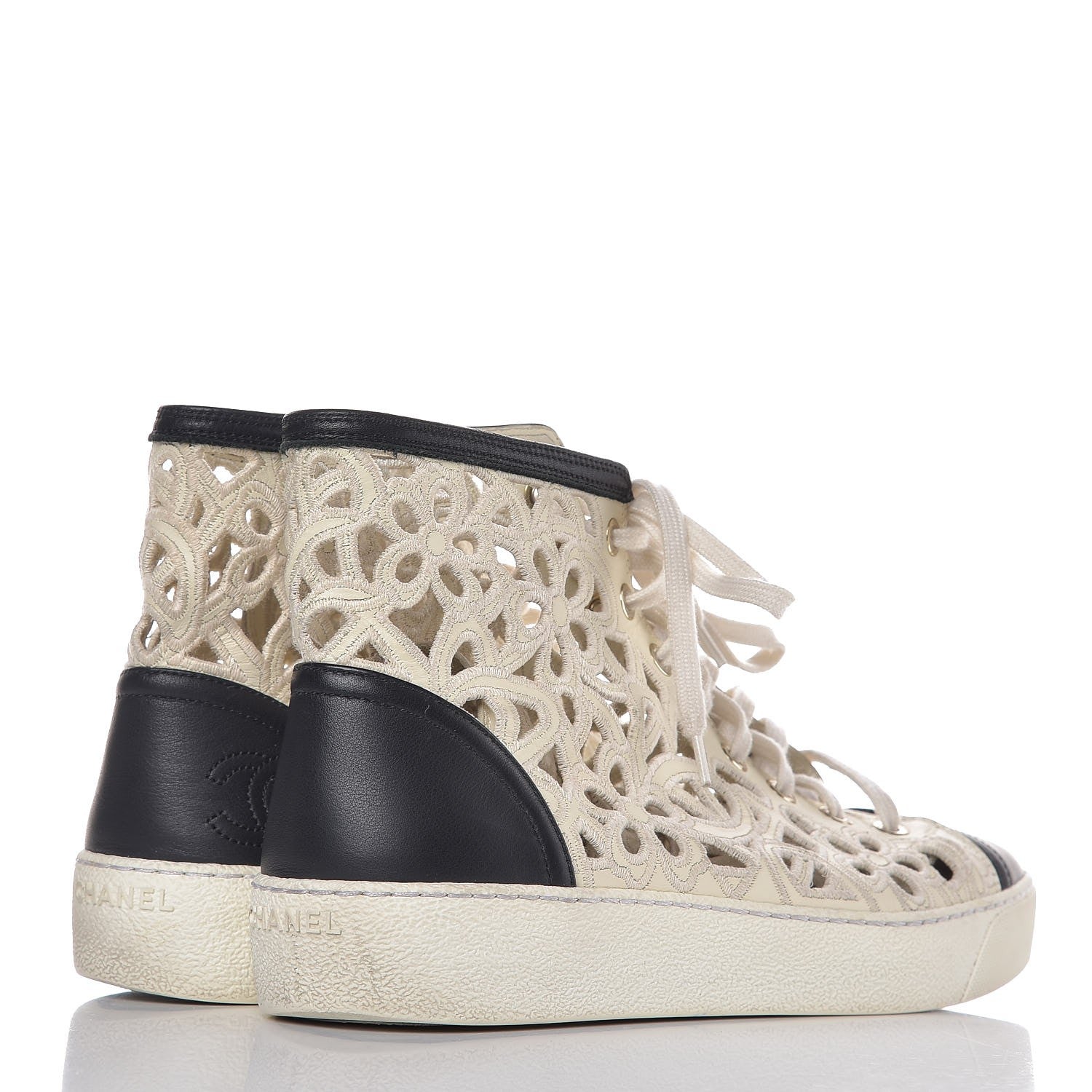 Chanel Grained Goatskin Hollow Out Flower Sneakers 39.5 White Black 4 of 10