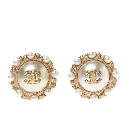 Chanel Pearl CC Round Earrings Light Gold 1 of 5