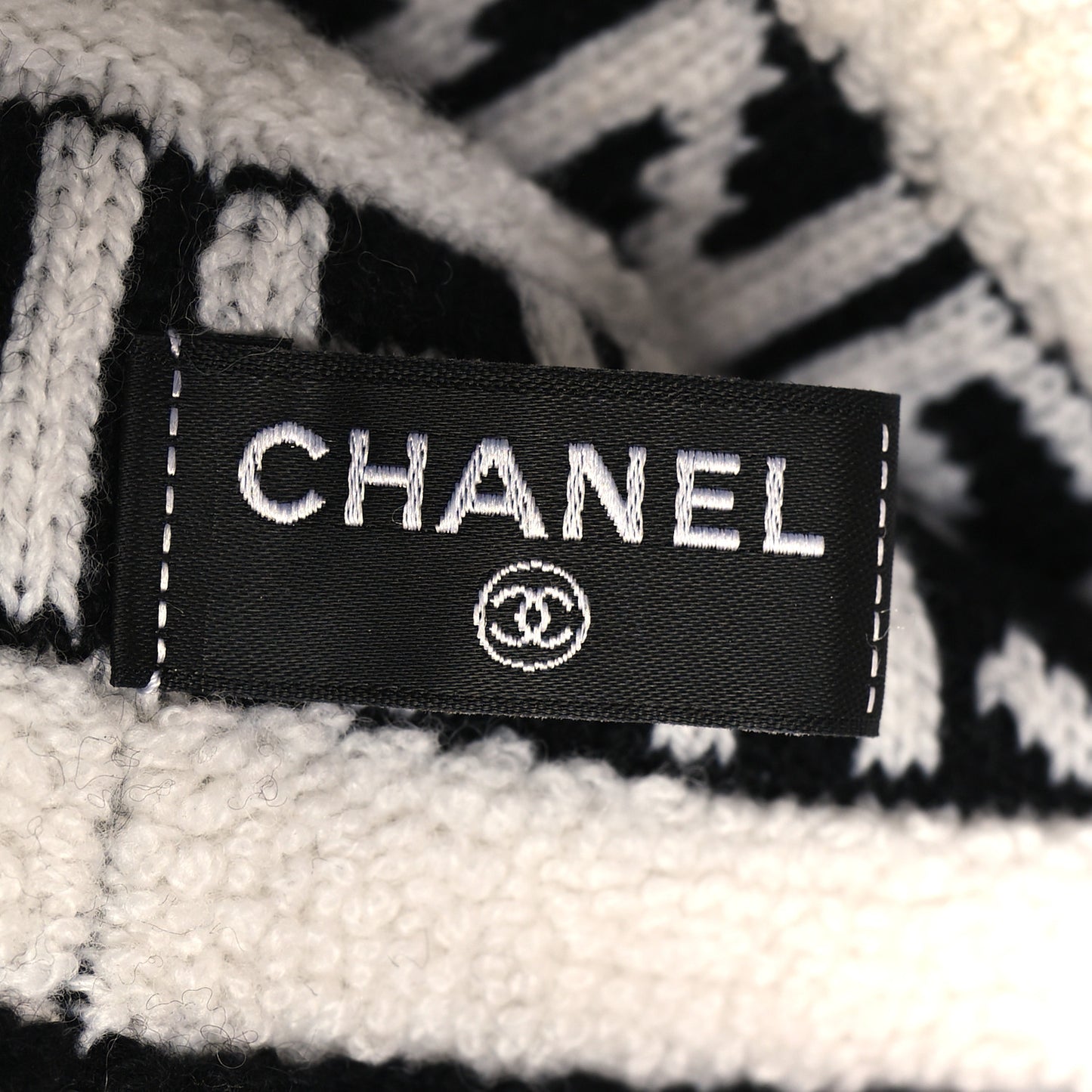 Cashmere CC Beanie Hat Ecru Black