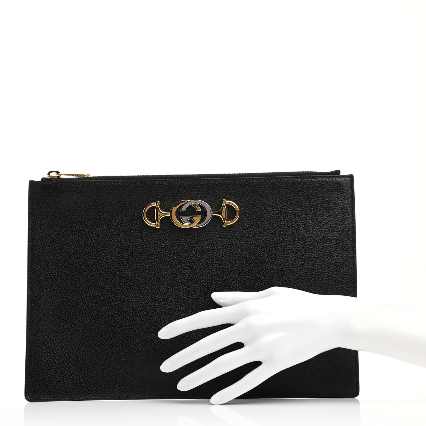 Grainy Calfskin Zumi Pouch Black