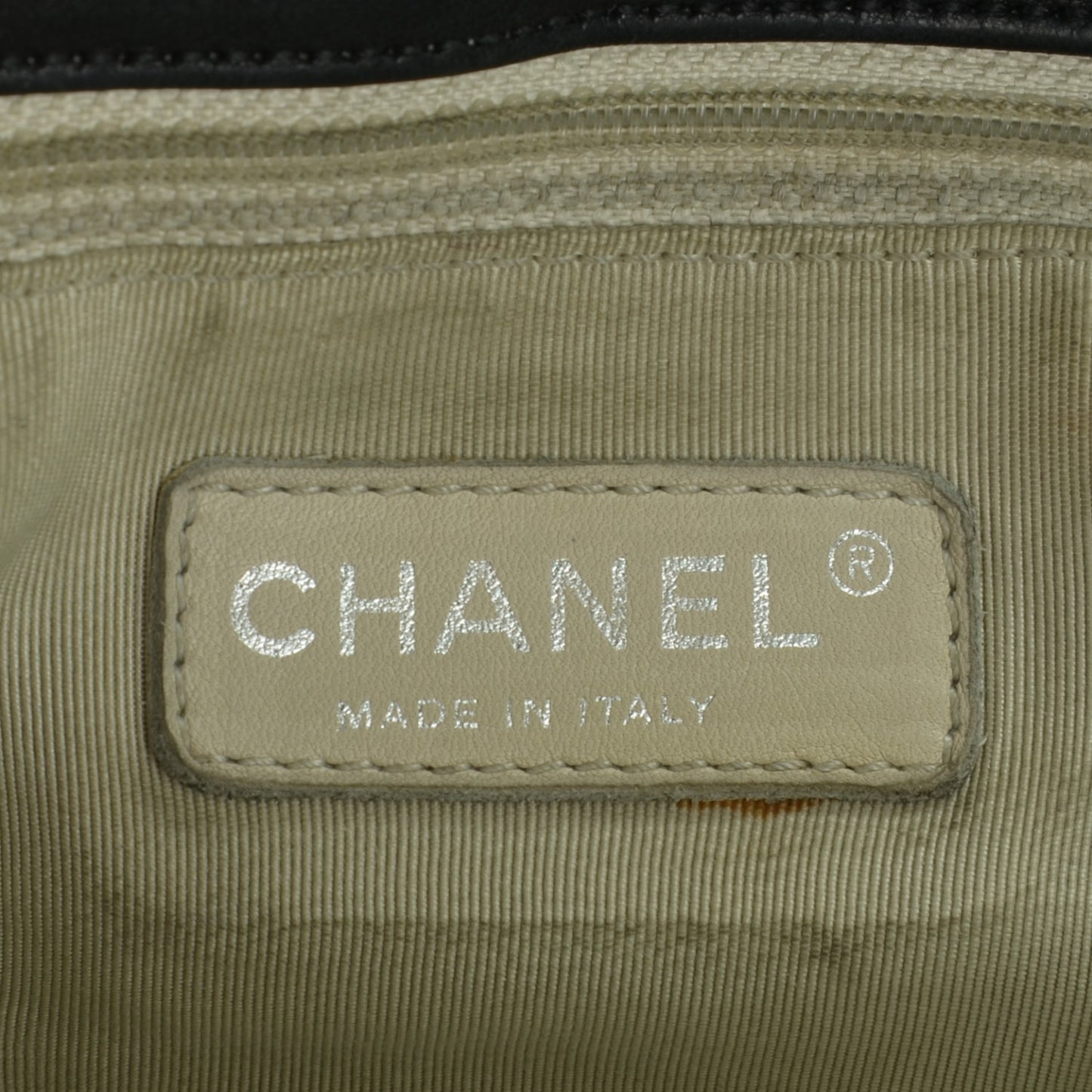 Washed Lambskin Quilted Maxi Chain Around Flap Black