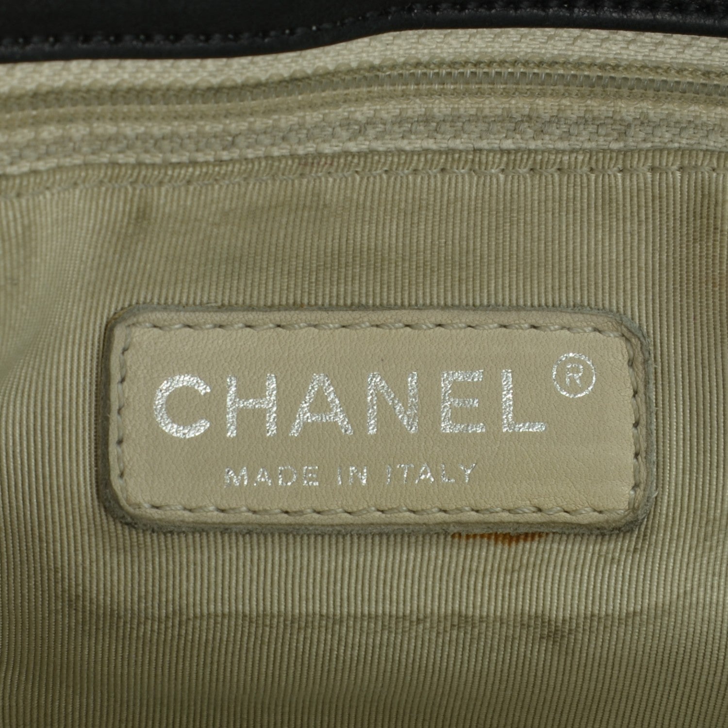 Chanel Washed Lambskin Quilted Maxi Chain Around Flap Black 7 of 8