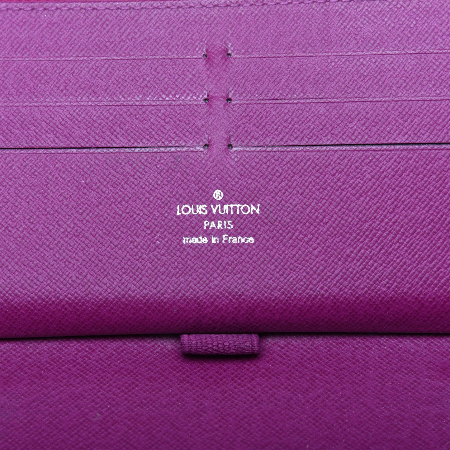 Epi Zippy Organizer Wallet Cassis