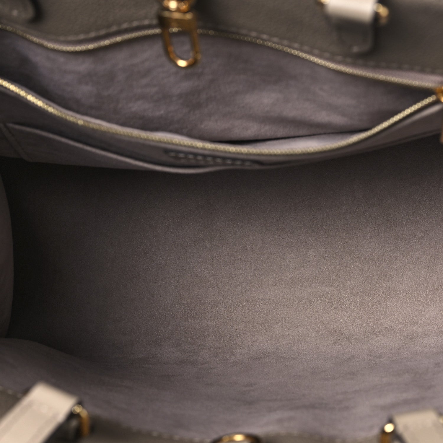 Louis Vuitton Empreinte Monogram Giant Onthego MM Tourterelle 5 of 9