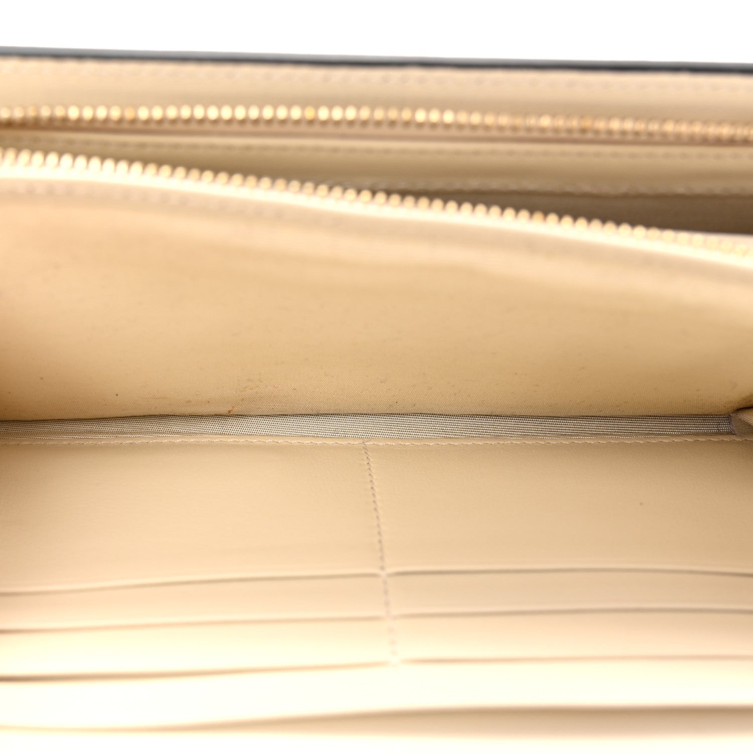 Valentino Garavani Calfskin Rockstud Wristlet Travel Wallet Light Ivory 5 of 10