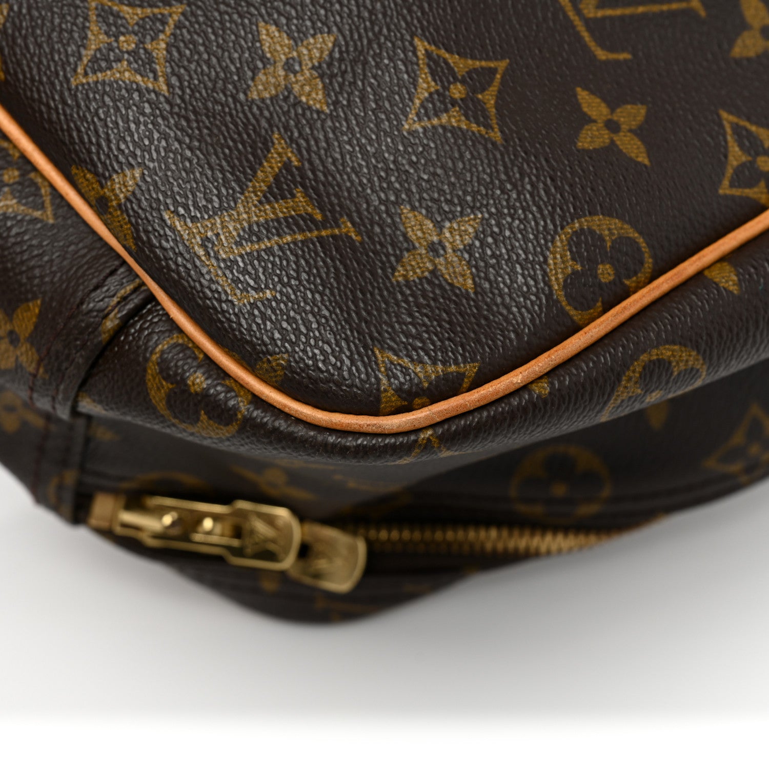 Louis Vuitton Monogram Excursion Shoe Bag 16 of 19