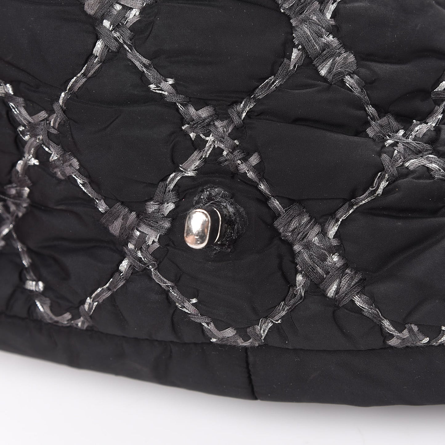 Nylon Quilted Tweed Stitch Medium Bubble Flap Black