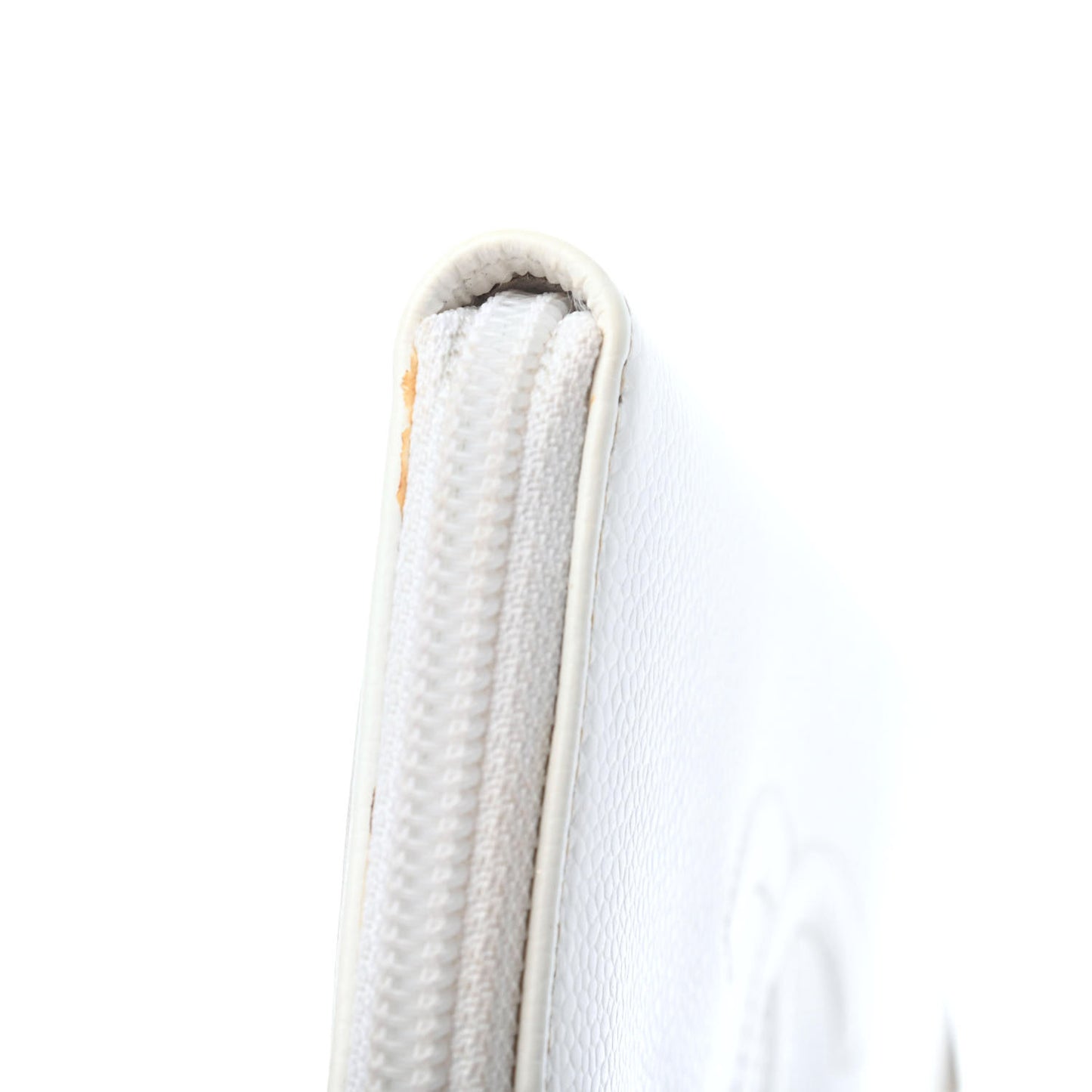 Caviar Timeless CC Large Gusset Zip Around Wallet White