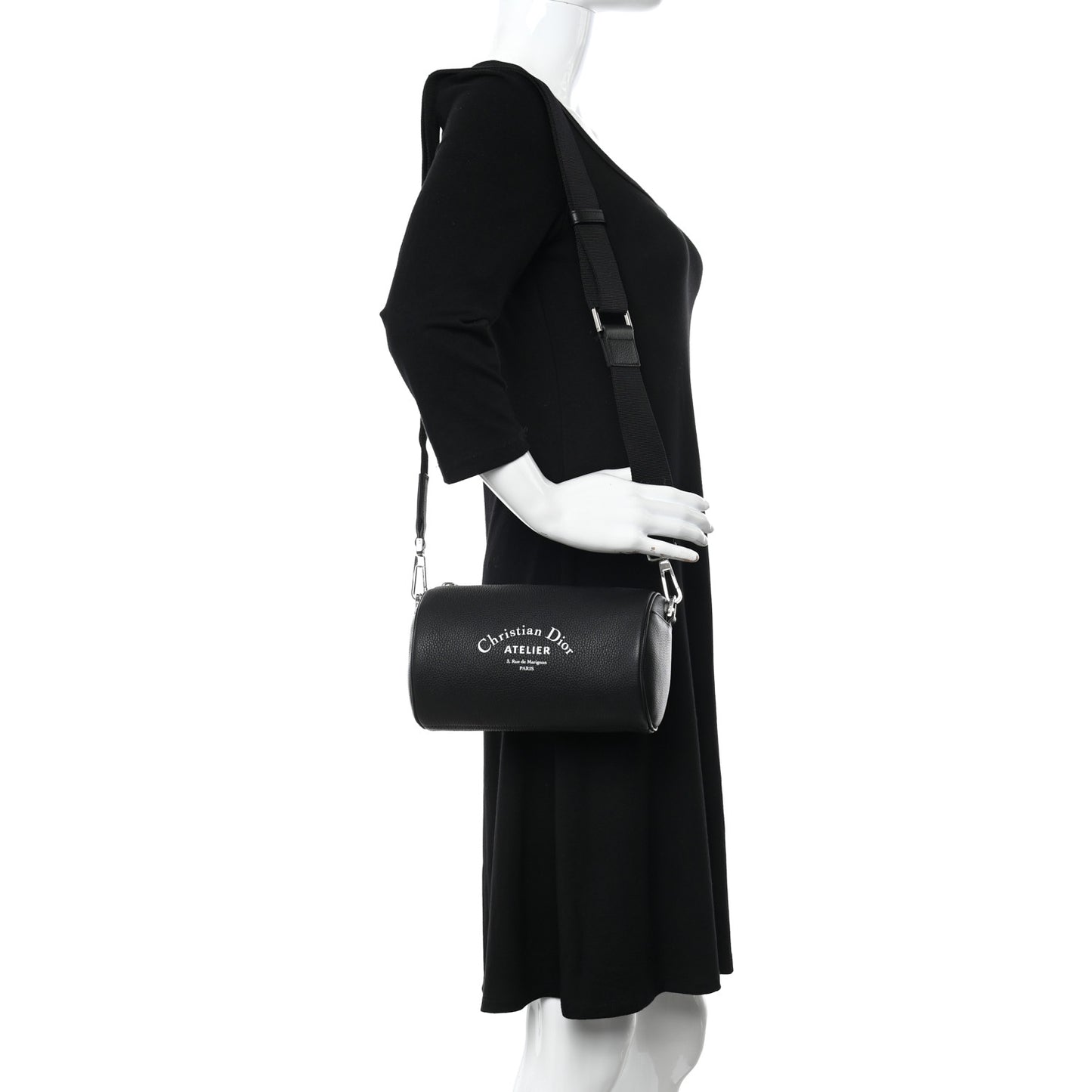 HOMME Grained Calfskin Mens Roller Pouch Black