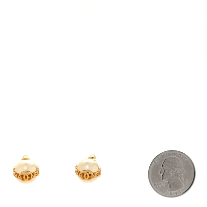 Chanel Pearl Metal CC Logo Round Earrings White Gold 2 of 5