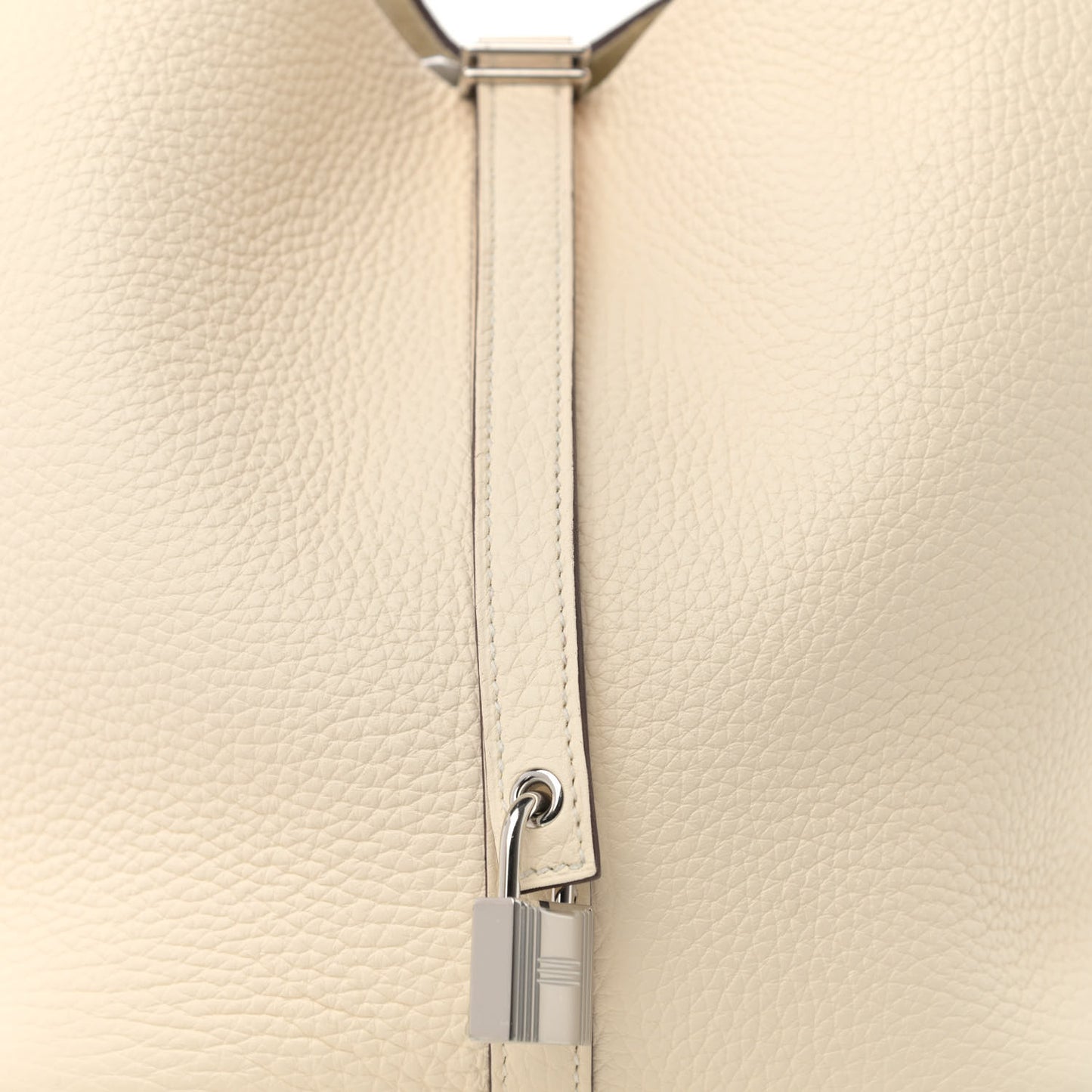 Taurillon Clemence Picotin Lock 22 MM Craie