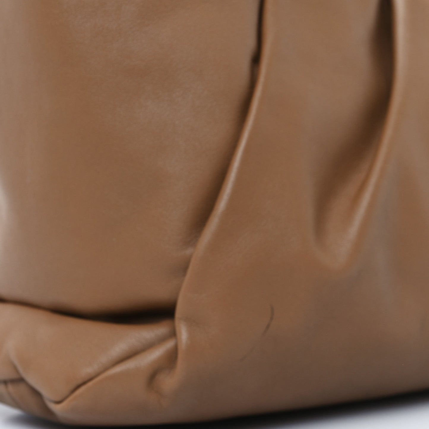 Smooth Butter Calfskin Small The Shoulder Pouch Cammello