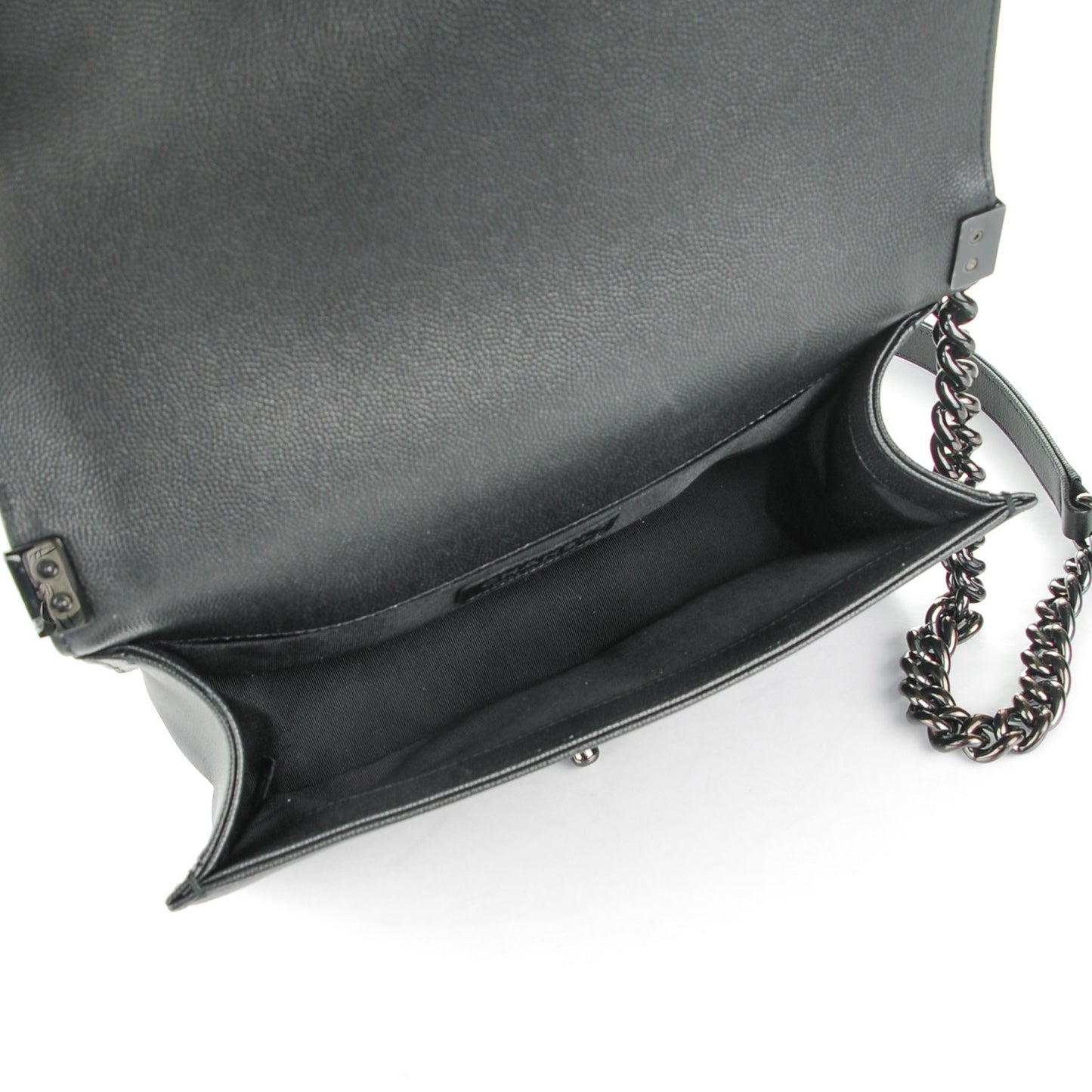 Caviar Quilted Medium Boy Flap So Black