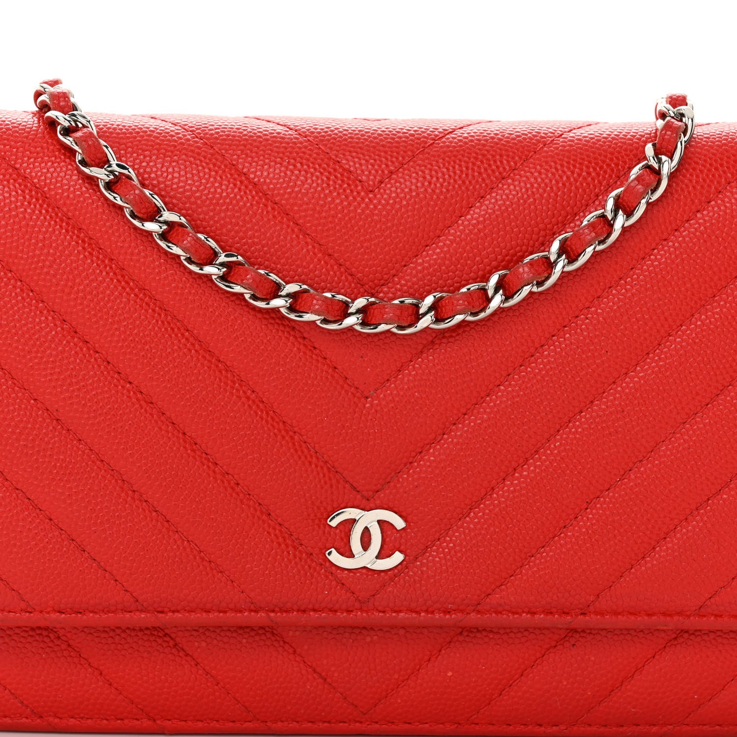 Caviar Chevron Quilted Wallet On Chain WOC Red